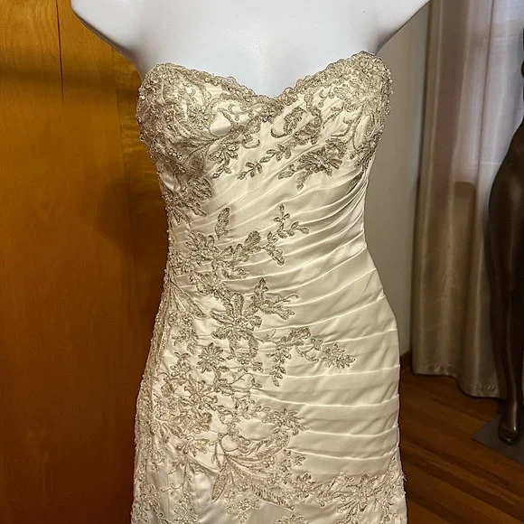 green emerald velvet dress David's Bridal WG3877 Mikado and Tulle Petite Ball Gown Wedding Dress.   Nearly Newlywed